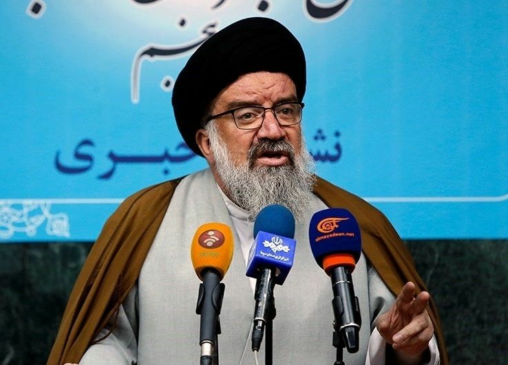 احمد خاتمی: عده‌ای می‌گویند حوزه‌های علمیه چه کاری کرده‌اند؟