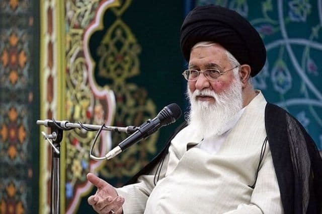 علم‌الهدی: حجاب در کشور ما «مردمی» است نه حکومتی/ اصطلاح «حجاب اجباری» را آمریکایی‌ها دارند در دهان مردم قرار می‌دهند