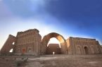 طاق کسری، غریب اما استوار