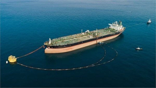 هشدار ایران نسبت به سرقت نفت خود در دریا  