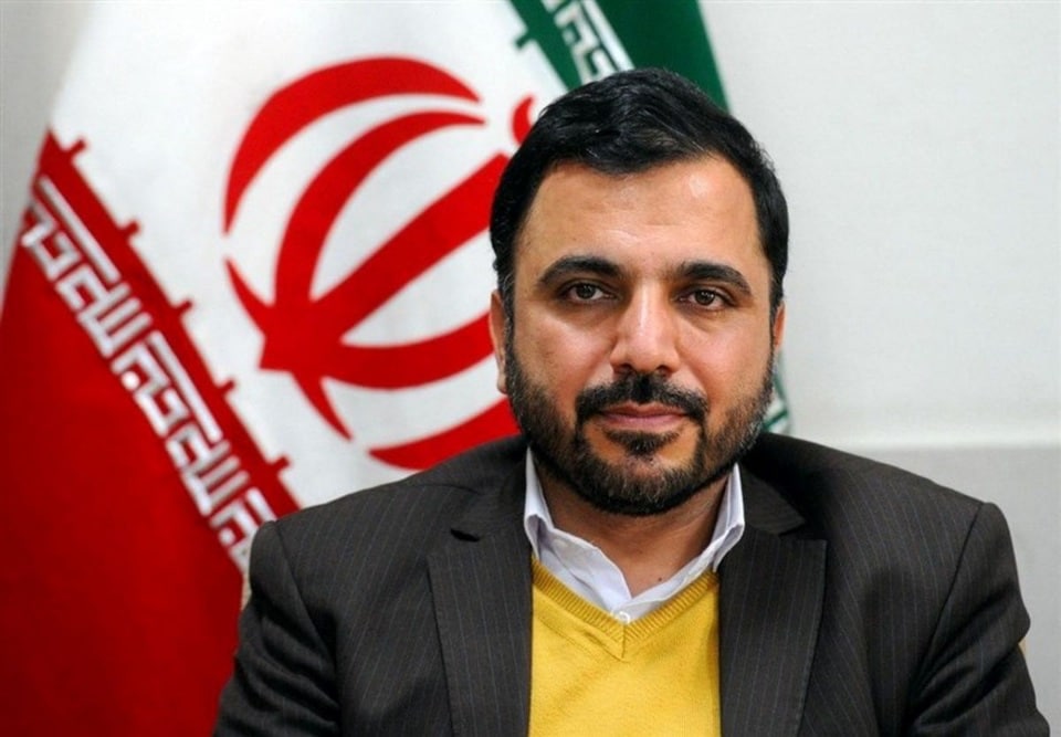 نماینده مجلس: برادرمون عیسی زارع پور، دقیقا، الان وزیر چیه؟! وزیر فیلترنت و قطع ارتباطات!!!؟