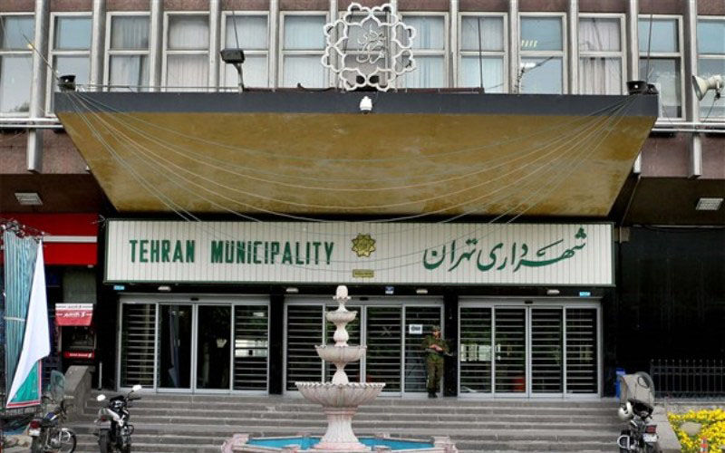 سلاح‌ورزی: شهردار در فکر ساختن مسجد، تولیت حوزه سراغ ساخت‌وساز رفته، وزیر آموزش و پرورش هم فقط نمازخانه در مدارس می‌سازد