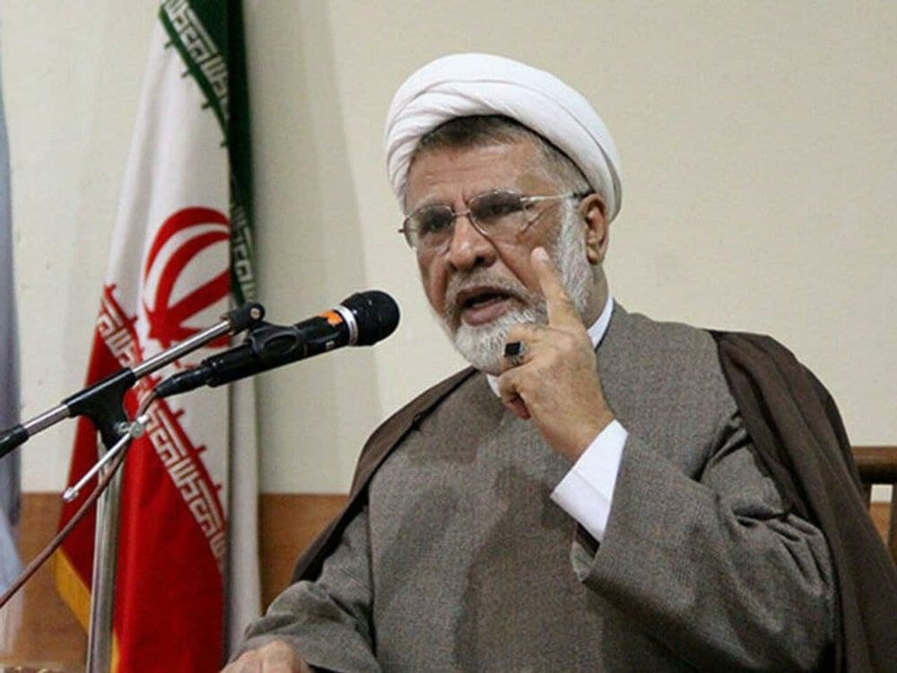 شغل دوم طلاب حوزه علمیه؛ از حیاط شویی تا سرایداری!/ افزایش بودجه حوزه‌های علمیه کجا صرف می‌شود؟