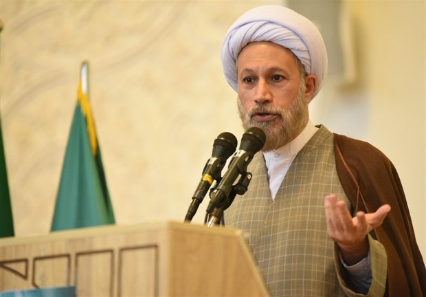 امام جمعه شیراز: در اروپا همانند حیوان زندگی انفرادی رواج یافته؛ یا کسی خانواده تشکیل نمی‌دهد یا اگر تشکیل بدهد فرزند نمی‌خواهد