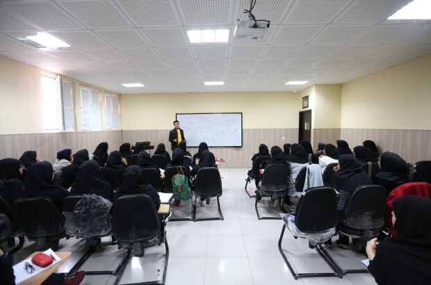 اجرای طرح تقویت بنیه علمی دانش‌آموزان شهرستان‌های بوشهر همسو با مسئولیت اجتماعی