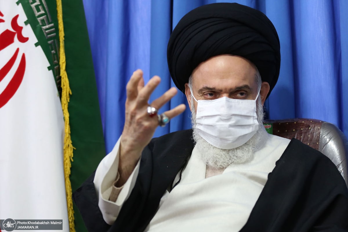 امام جمعه قم: ارتجاع یعنی سیاست و سبک زندگی غربی؛ ما از این مرحله عبور کرده ایم