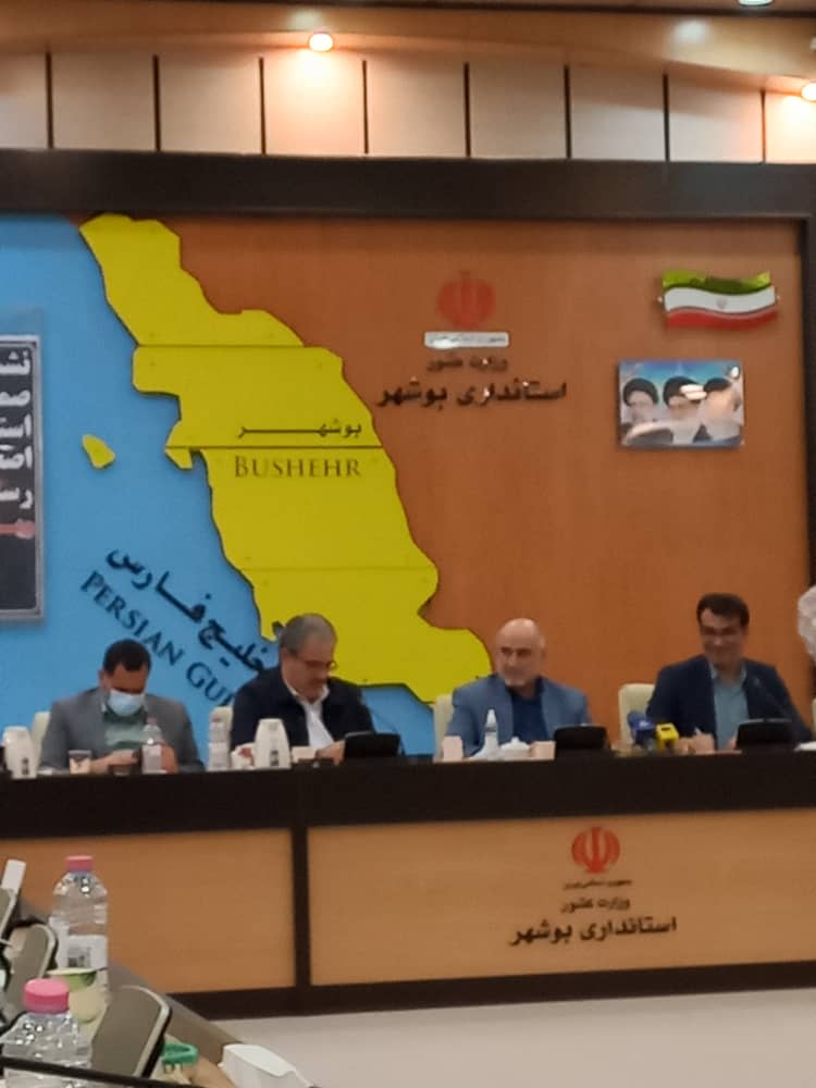 استاندار بوشهر : من این قول را به شما می دهم که با کمک اصحاب رسانه در آینده نزدیک همه دستگاه‌های اجرایی رسانه ای خواهند شد تا در حوزه اطلاع رسانی فعال شوند.