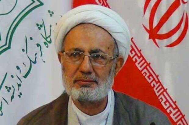 عضو پژوهشگاه فرهنگ و اندیشه اسلامی: برای جلوگیری از منکراتی مانند بدحجابی باید از قدرت قهرآمیز استفاده کرد/ به کارگیری نیروی قهرآمیز برای باحجاب کردن بانوان سند قرآنی دارد