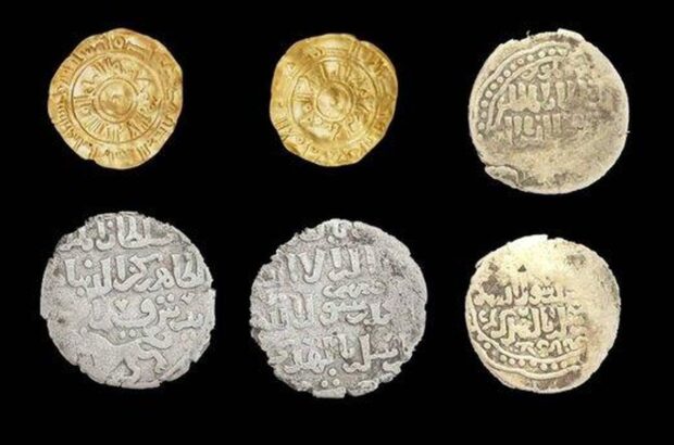 کشف گنج پنهان شده در مصر، سکه های طلا و نقره ارزشمند هزار ساله/ عکس