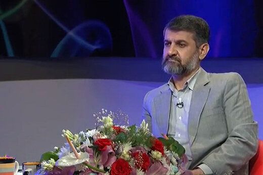 انتقاد سردبیر سابق روزنامه کیهان از حاتم بخشی جواد اوجی به اماکن مذهبی