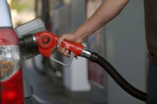 اقرار روزنامه دولت سیزدهم: در دولت روحانی، هم قاچاق بنزین کمتر بود، هم صادرات بنزین بیشتر بود