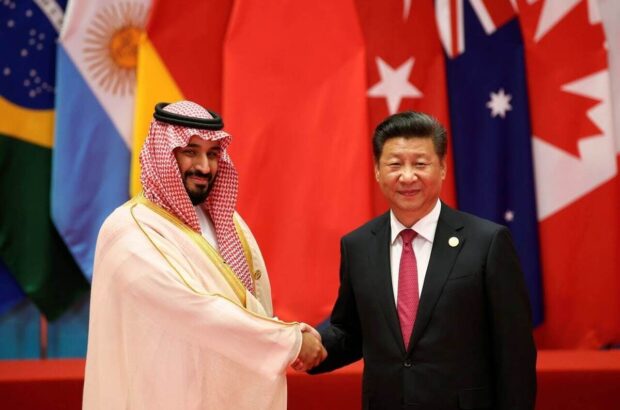 سعودی‌ها می‌دانند که چگونه پول را در دهان چین بگذارند/ چرا چین ایران را نادیده گرفت؟
