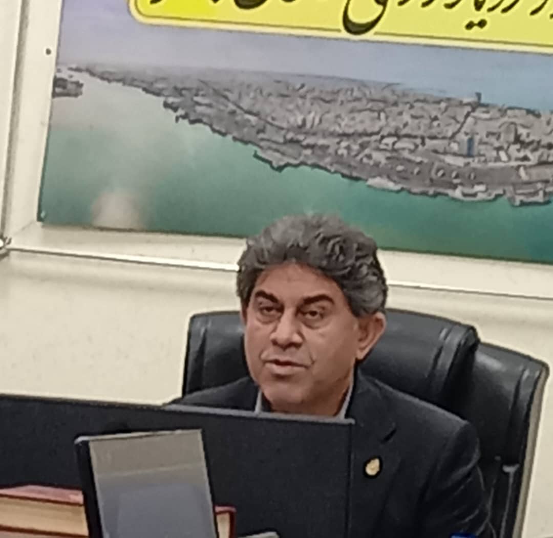 راه اندازی کشتی های بازرگانی در رونق اقتصادی بندر بوشهر تاثیر بسزایی دارد.