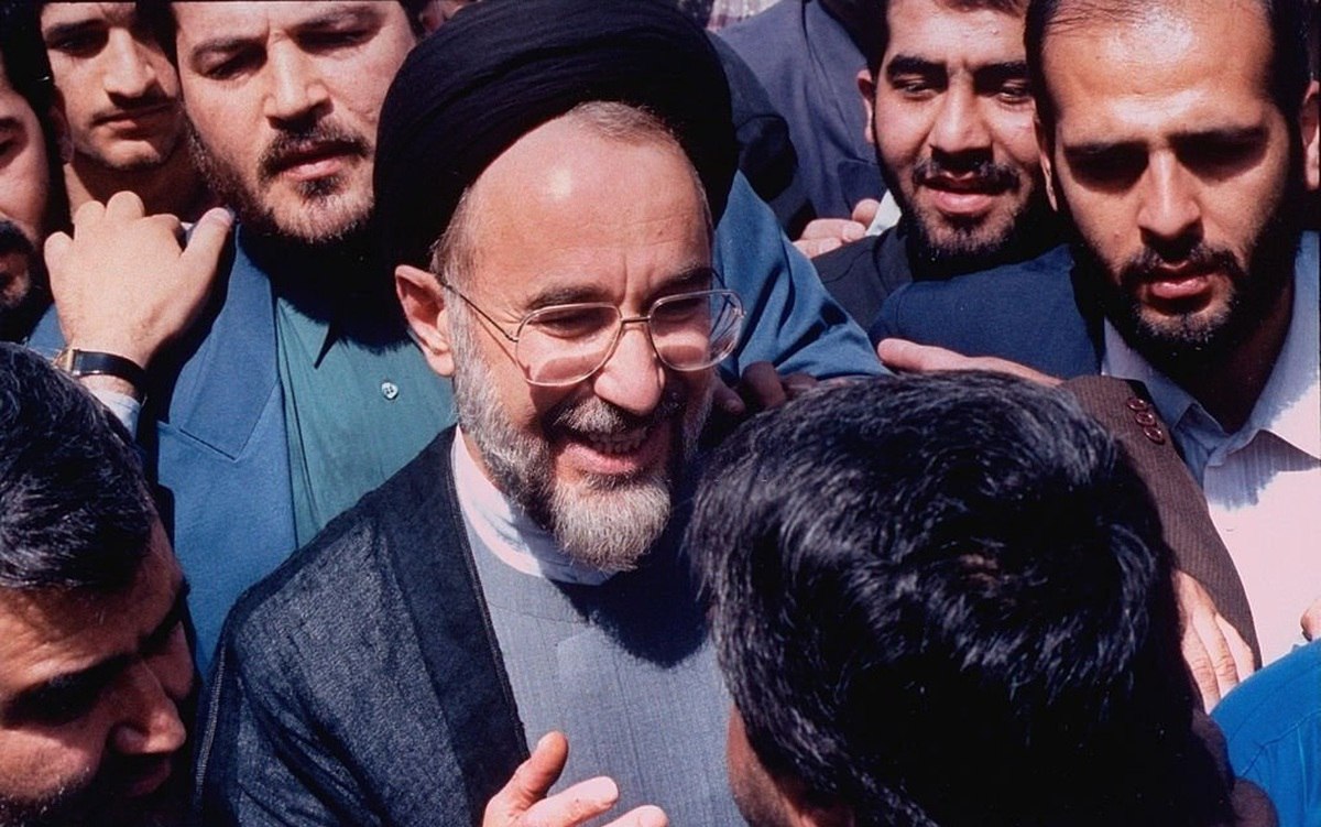 ۲۶سال پس از دوم خرداد / پیروز انتخابات ۷۶ چطور خانه‌نشین شد؟ / از تَکرار تا انزوا؛ فرجام مردی با عبای شکلاتی