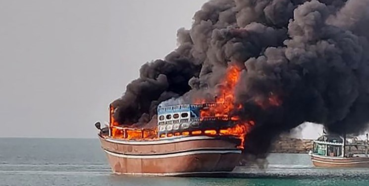 اتش سوزی در اسکله تجاری بندر بوالخیر