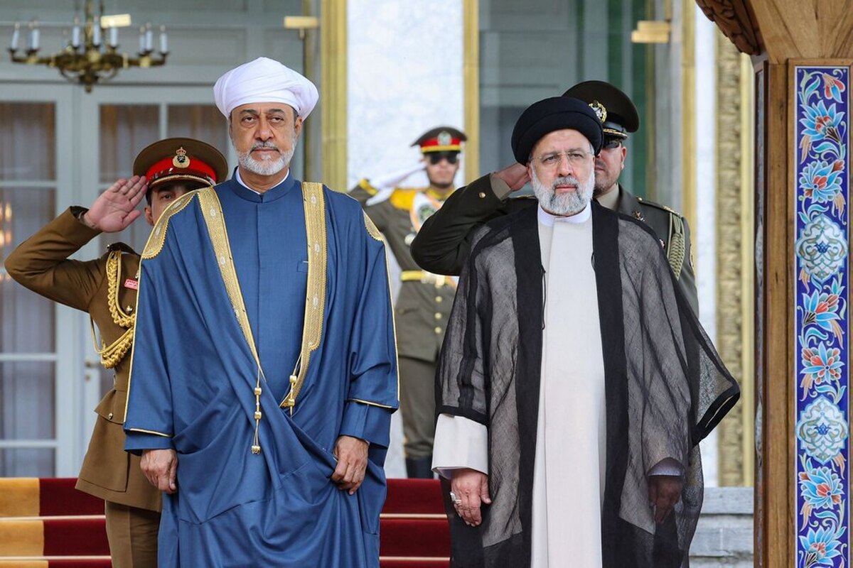 سلطان هیثم در ایران چه می‌کند؟ / سفر او چه تاثیراتی در پی خواهد داشت؟