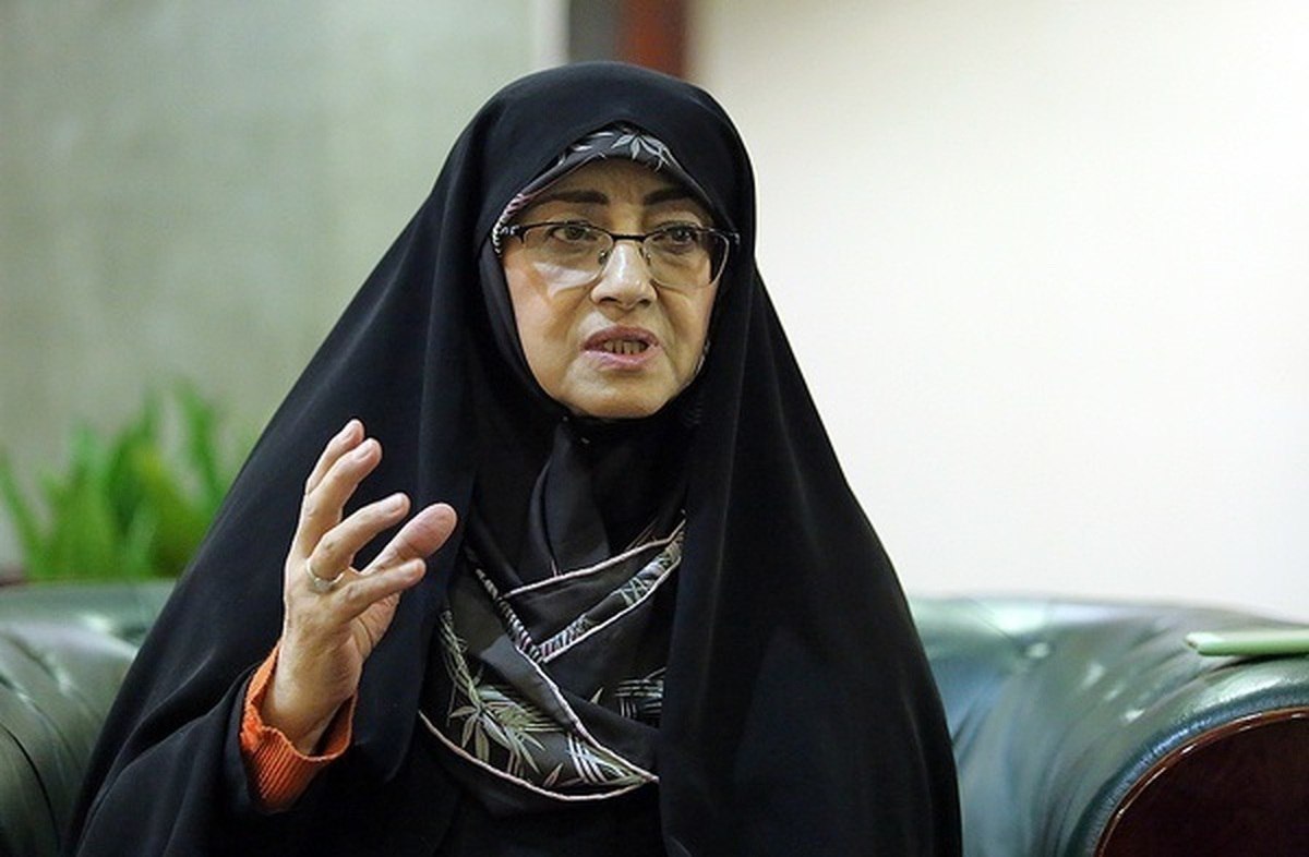 اشرف بروجردی: دیدگاه مصباح یزدی ۱۸۰ درجه با امام متضاد بود