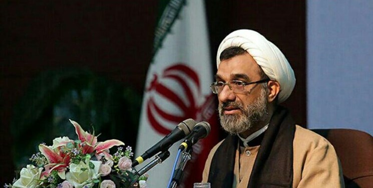 خسروپناه: کاش می‌شد با قانون یا مصوبه‌ همه مسئولان را مجبور کرد در اعتکاف حضور یابند