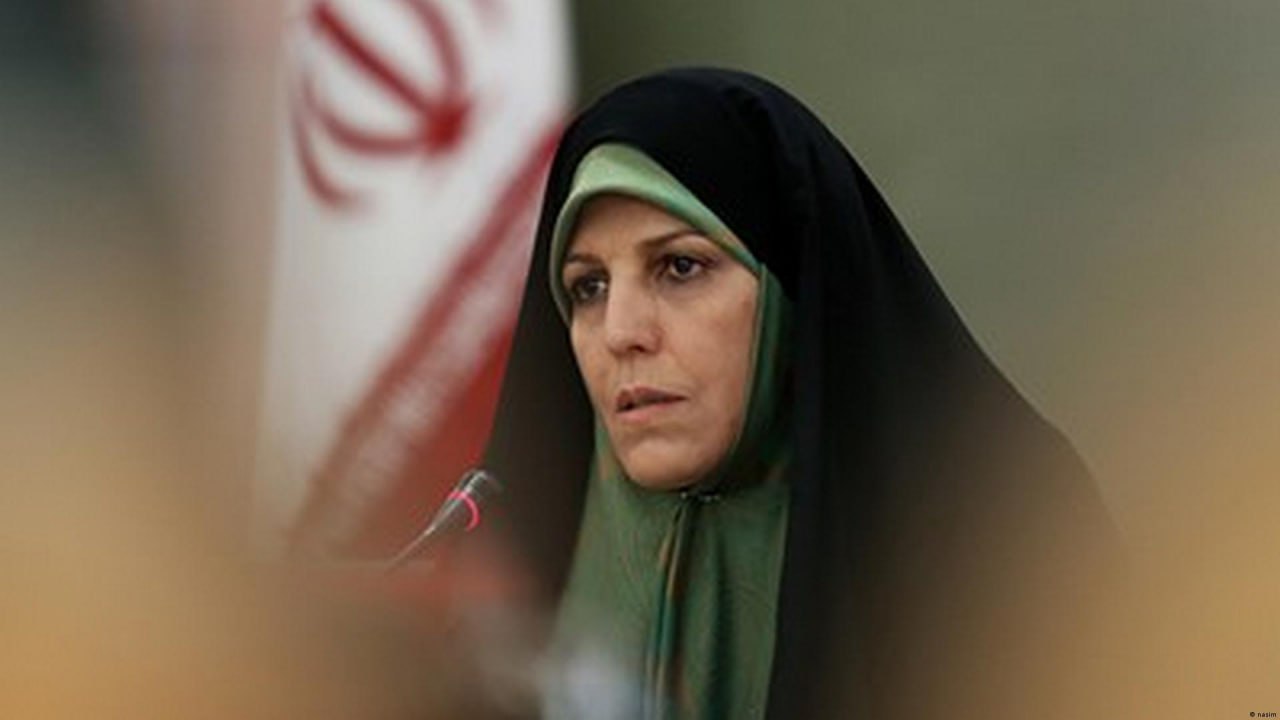 ردصلاحیت به دلیل داشتن عکس یادگاری با معاون حسن روحانی!