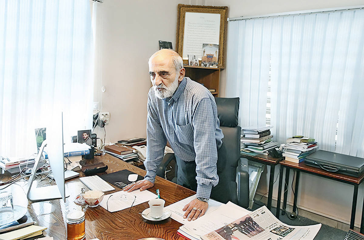 حباب ادعاها / مروری بر چهار اتهام حسین شریعتمداری به اصلاح‌طلبان، سیدمحمد خاتمی و حسن روحانی