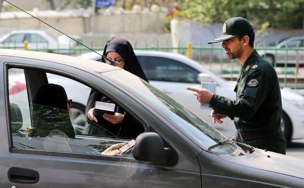 اعتراض یک حقوقدان به برخورد حجاب‌بانان: نیروی انتظامی حتی حق دادن تذکر لسانی را هم ندارد