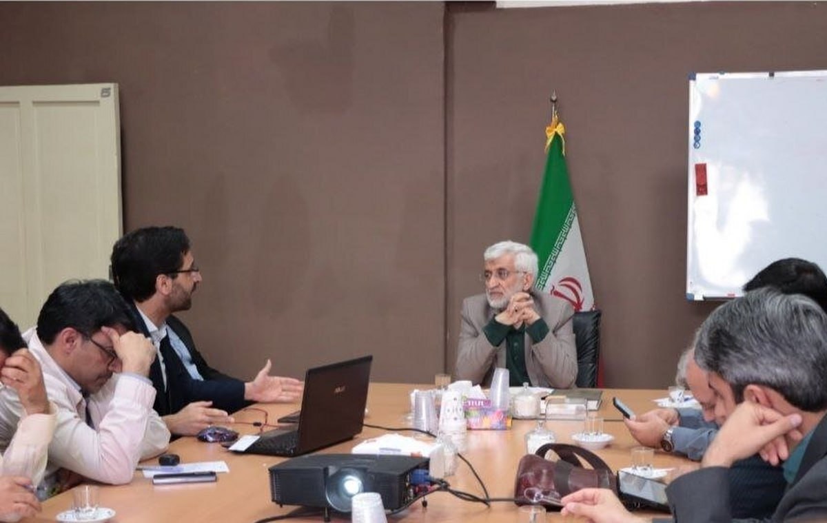درخواست یک فعال اصلاح طلب: منابع و هزینه‌های دولت سایه سعید جلیلی از کجا تامین می‌شود؟