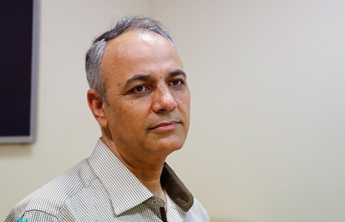 کنایه زیدآبادی به ظریف؛ جواد جان بیشتر احتیاط کن، هنوز جمله «بگذار ترامپ برگردد» را به یاد داریم