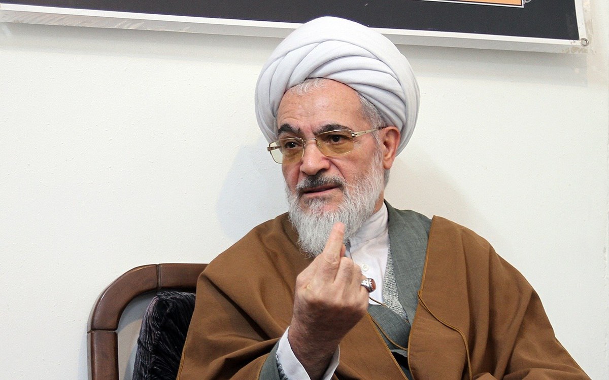 آیت الله بیات‌زنجانی: دینی که همراه با خشونت باشد، نه قابل عرضه است و نه قابل حمایت