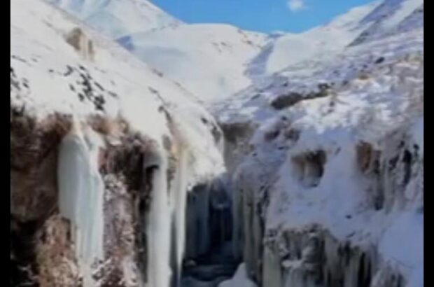 تصاویری دیدنی از یخبندان در جهنم دره