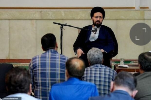 سید علی خمینی:مسئولیت را نعمت الهی بدانید، خادم وقدردان مردم باشید